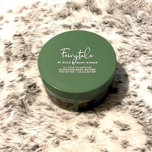Bath & Body Works - Fairytale Glowtion Body Butter.